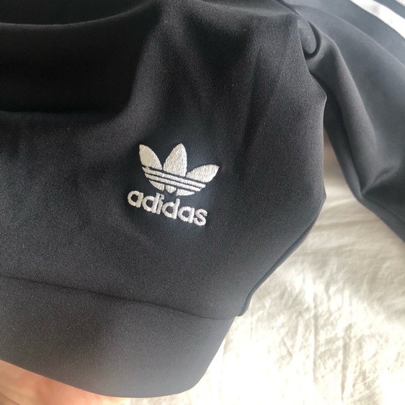 Adidas Originals Women's 3-Stripe Crop Long Sleeve Shirt, NWT, Quality Stitching - Picture 7 of 10